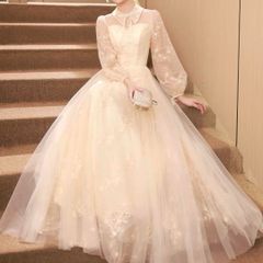 pomiii】シャーリングシアー刺繡レースワンピース - メルカリ
