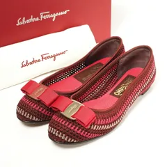 Salvatore Ferragamo] サルヴァトーレフェラガモ / ヴァリナ