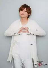 【中古】生写真(ジャニーズ) Hey! Say! JUMP/薮宏太/膝上・衣装白・両手ハート/「Hey! Say! JUMP LIVE TOUR SENSE or LOVE」オリジナルフォトセット