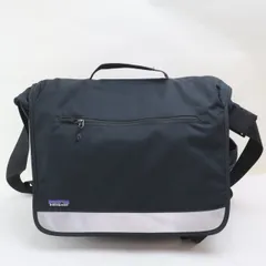 希少90sPatagoniaショルダーバッグ　メッセンジャーバッグ CELINE セリーヌ ショルダーバッグ Horizontal Messenger