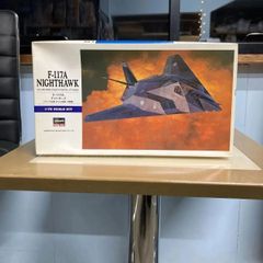 プラモデル　戦闘機　ステルス　ナイトホーク　F-117A　STEALTH　KNIGHTHAWK　1/72　ハセガワ　HASEGAWA