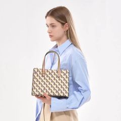 イアクッチ モノグランマ S ハンド 2way バッグ - メルカリ