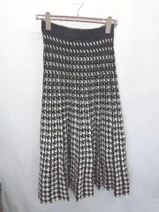 ◇ ⊇ Torrazzo Donna トラッゾドンナ ニット ロング フレア スカート サイズF ブラック ホワイト系 レディース E  【1507160004293】