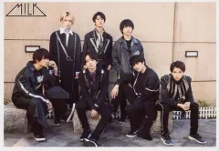 【中古】生写真(男性) M!LK/集合(7人)/横型・全身・座り・宮世センター/「変幻自在、ズバッとM!LK」生写真セット -13杯目-