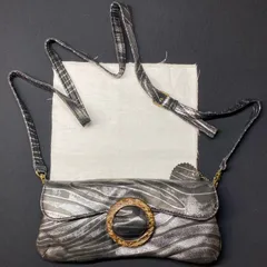 クラッチバッグ