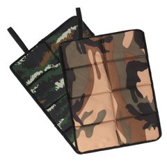 VicBre アウトドア 座布<!-利用不可文字-!> ２枚セット 折り畳み クッション 軽量 キャンプ マット コンパクト 防水 レジャーシート 持ち運び 八つ折り (カモフラージュ)