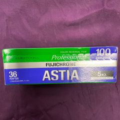 FUJICHROME ASTIA100 135-36枚撮り 1箱5本入り