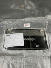 ISUZU/純正部品/いすゞ自動車/メッキ/ナンバーフレーム/ナンバー枠/プレート/トラック/大型/ギガ/GIGA/フロント/ライセンスホルダー/