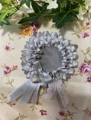 ネコミミロゼット 缶バッジ 灰