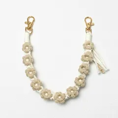 【ハンドメイド】マクラメ 花 ベージュ ストラップ