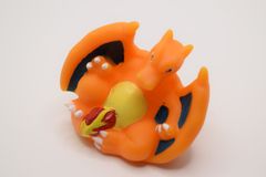 ポケモン 指人形 リザードン 座り 中古 ポケモンキッズ ソフビ
