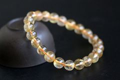 天然石☆金運の王様☆タイチンルチルクォーツ5mm-16cm - メルカリ
