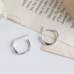 E017 ピアス イヤリング ミニピアス ハーフフープ silver925 シルバー
