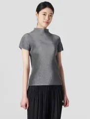 お値下げ　極美品✨プリーツプリーズ　ミスト　半袖カットソー　ハイネック　グレー３ 極美品 プリーツプリーズ イッセイミヤケ ハイネックカットソー