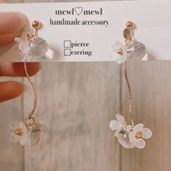 【088】ハンドメイド　ピアス　イヤリング　プチプラアクセサリー　アクセサリー　ネジバネ式イヤリング　ゴールドアクセサリー　お花