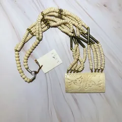 LEAF 彫刻モチーフ ネックレス アイボリー×ブラスウッド調 ビーズ 多連デザイン