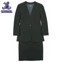 ARMANI ジョルジオアルマーニ　セットアップ　ジャケット＆スカート　ブラック　#38　中古A【辻屋質店A3291】冠婚葬祭　フォーマル　オケージョンのサムネイル