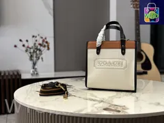 【今日特価】Coach Ss22 Field 30cm Tote Bag - コーチ Ss22 フィールド 30cm トートバッグ（オリジナルレザー）-WTO輸入