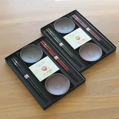 【朱色＆黒色 H531】あげだるま箸＋小皿セット(夫婦箸 箸 小皿 豆皿 セット お箸 ギフト 日本製 越前塗り箸 越前焼 福井県 特産品 伝統工芸 お土産 海外 外国人 合格祈願 健康長寿 縁起物 お正月 正月 祝箸 祝い箸 塗箸 食洗機対応)