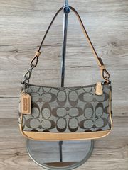 COACH コーチ  シグネチャー アクセサリーポーチ 6094　平塚店　衣料品