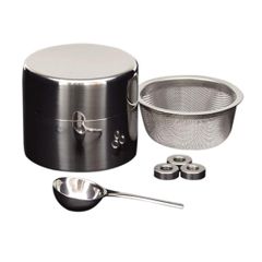 【新着商品】茶道具・水屋道具/小さくてもステンレス製！　丈夫で長持ち 近藤さんの茶ふるい缶　野点籠・茶掃箱用