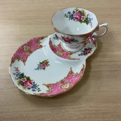 ロイヤル・アルバート・レディカーライルティーカップ&プレート6客&6枚セットです ロイヤル・アルバート・レディカーライルティーカップ&プレート6