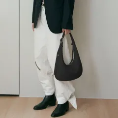 デメーカー DEMAKER flan bag ー OS ホーボーバッグ ショルダーバッグ ハーフムーンバッグ