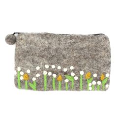 新作★木とお花のフェルトポーチ(グレー)