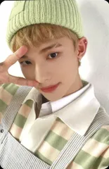 Stray Kids Hyunjin 2023 Seasons Greeting MINI WORLD トレーディングカード 赤