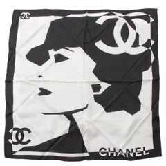 未使用タグ付き！CHANELマドモアゼル白黒スカーフ！ 未使用ですが古い物です CHANEL(シャネル) マドモアゼル ココマーク スカーフ スカーフ