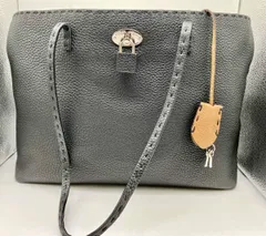 2025年最新】フェンディ セレリア カルラ トートバッグの人気アイテム