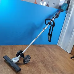 マキタ/makita 40Vmax コードレス草刈機モーター MUX01GZ グラウンドトリマアタッチメント付き EN424MP A-76146【岩槻店】のサムネイル