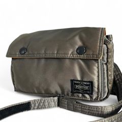 極美品 Tory Burch レザー ウォレット パスケース付き 札入れ小銭入れ