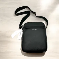 Calvin Klein ショルダーバッグ 黒　新品！のサムネイル