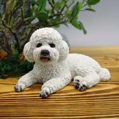 犬 ドッグ 置物 インテリア 車内アクセサリー かわいい トイプードル おしゃれ オーナメント 癒しグッズ デスク装飾 卓上 オブジェ フィギュア リアル 犬の置物 ギフト プレゼント ホワイト