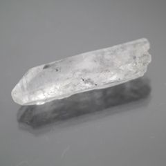 ヒマラヤ ガネーシュヒマール産 エレスチャル ポイント水晶 1点物  約7.7g 約4×1.2cmヒマラヤ水晶 骸骨水晶 天然石・置き物