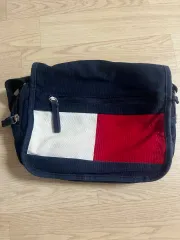 ヴィンテージ Tommy Hilfiger トミーヒルフィガー ネイビー クロスバック