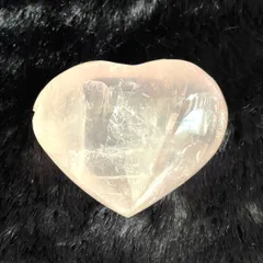 b、水晶のカットハートタンブル b、水晶のカットハートタンブル
