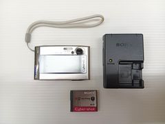 SONY/ソニー　Cyber-shot　DSC-T5　デジタルカメラ【中古品】