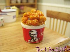 ミニチュア 山盛りフライドチキン　IDSMFRCK1 ドールハウス用