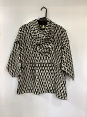 marimo　黒×オフホワイト柄トップス