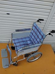KM-24-1105-15 車種不明　介助式車椅子　座幅40cm