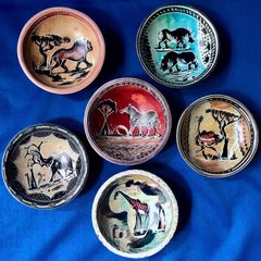 アフリカケニア天然石ソープストーン オブジェ 絵皿 直径約102mm