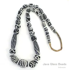 アンティーク風　エスニック　ビーズ　ジャワ玉　とんぼ玉　モノトーン