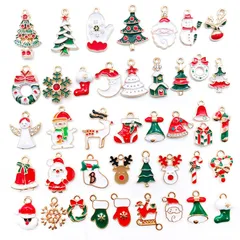 Kingsiely クリスマス チャーム パーツ 50個セット サンタクロース クリスマスツリー 雪だるま 松葉杖 ベル チャーム アクセサリーパーツ クリスマス デコパーツ 3D 立体 合金 オーナメント ネックレス イヤリング ペンダント ジュエリー DI