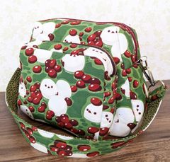 シマエナガ❤抹茶白玉ぜんざい❤ハンドバッグ❤ハンドメイド ハンドメイド ラウンドトートバッグ 抹茶白玉ぜんざい