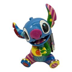 Disney Romero Britto ドナルドダック Donald 置物 - メルカリ