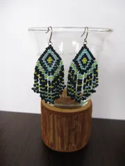 ★ビーズステッチフリンジピアス★ハンドメイド♪