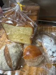 本日発送　中部地方の方クール便　デニッシュ食パン