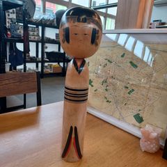 弥治郎こけし　新山左京作